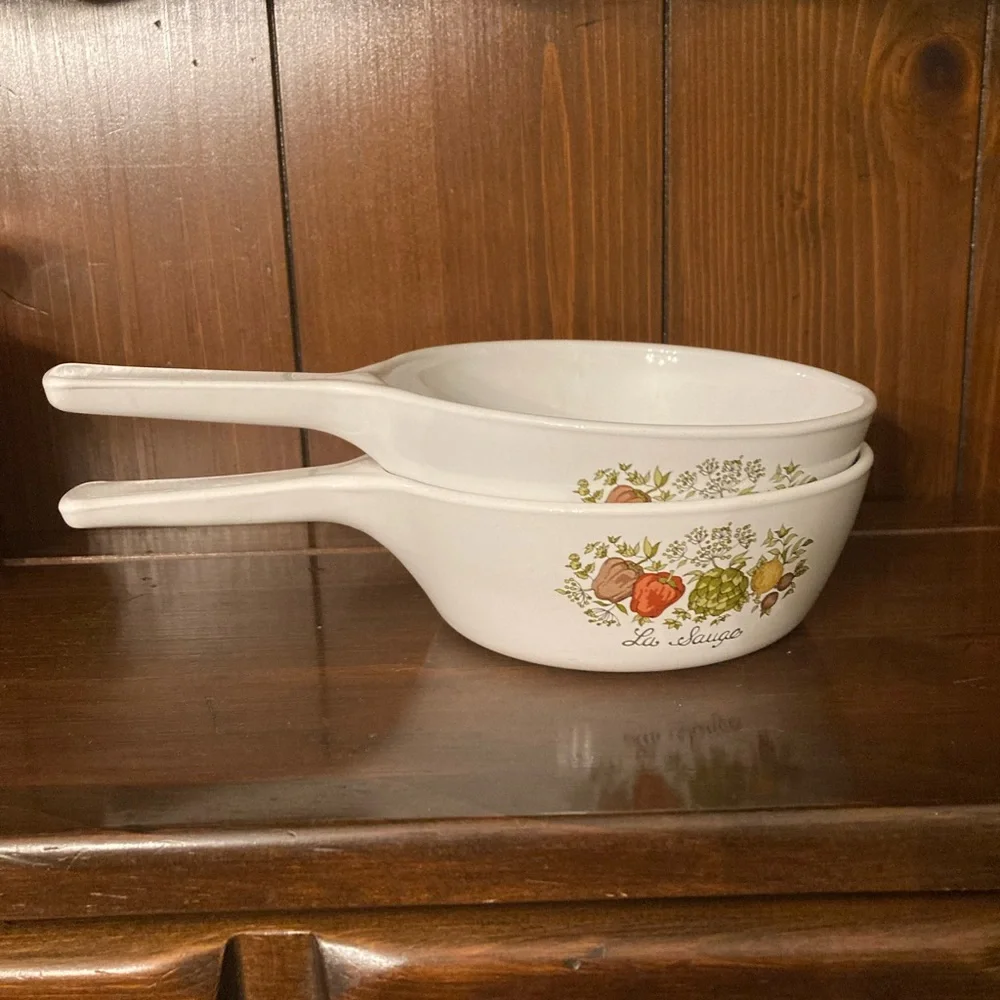 Corning ware Spice of life 1 pint pans with no lids